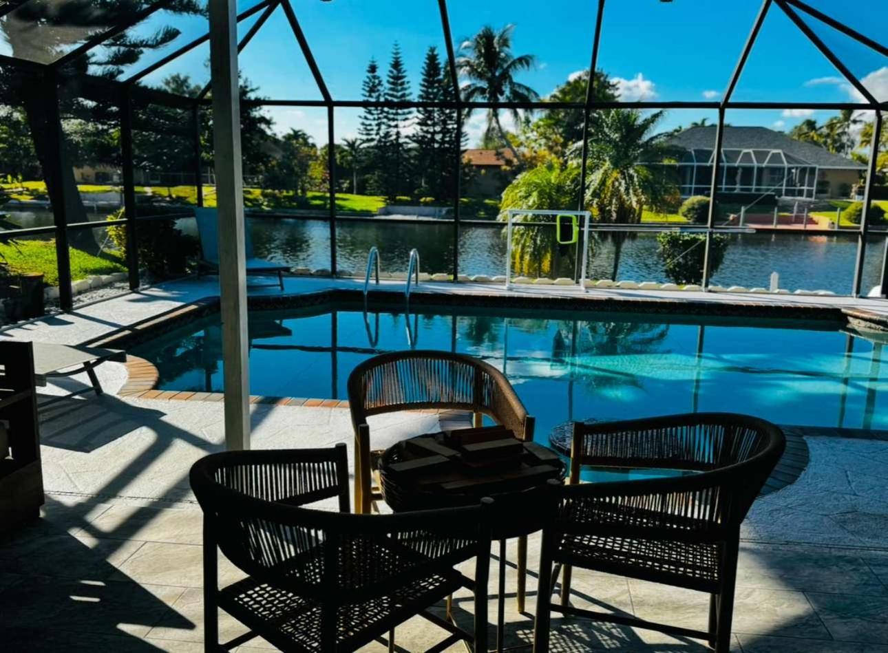 Hidden Secret Waterfront Retreat Vila Cape Coral Exterior foto